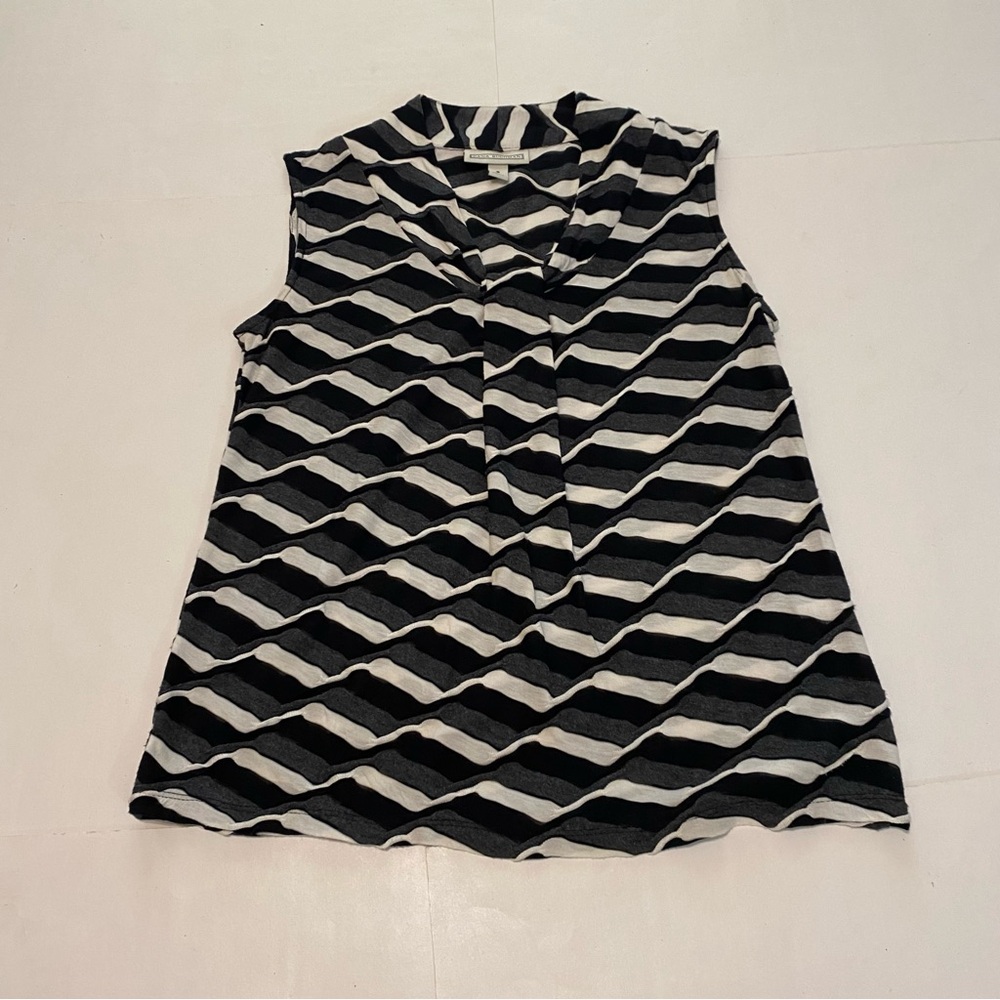 ⭐️ Dana Buchman top size small